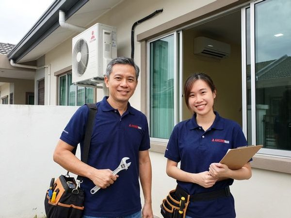 Professional Aircond Technician